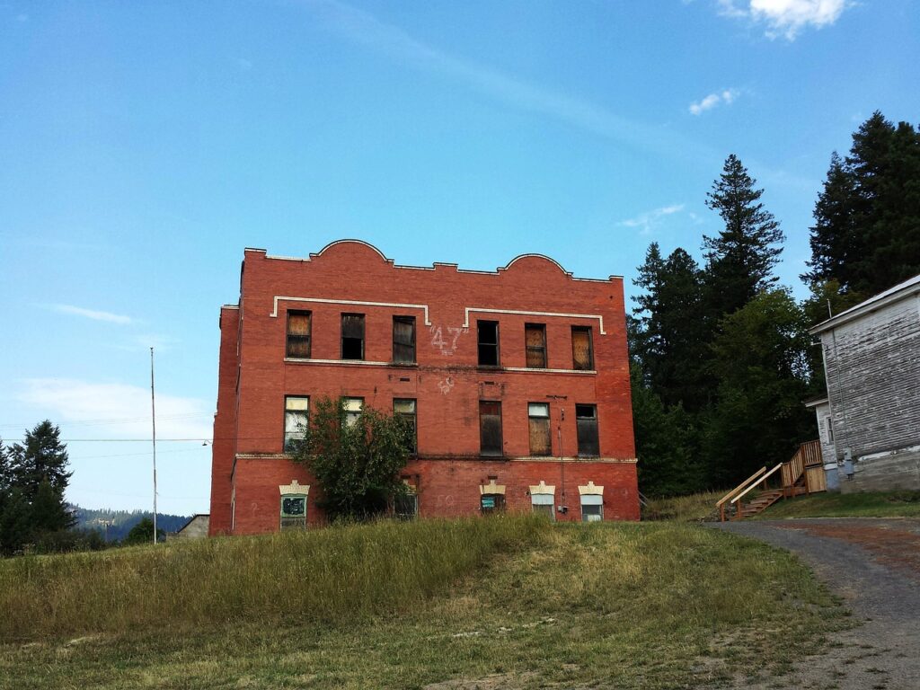 old school, abandoned school, brick building, americana, idaho, old school house, heritage, architecture, school, school on a hill, red brick building, idaho, idaho, idaho, idaho, idaho